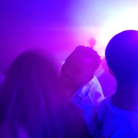 Pop Up Ausstellung: SLICE lädt zur ersten Artist Night Berlin 2025 mit Anna Borowy, Tanja Selzer, Carolin Saage und Marie Steinmann.